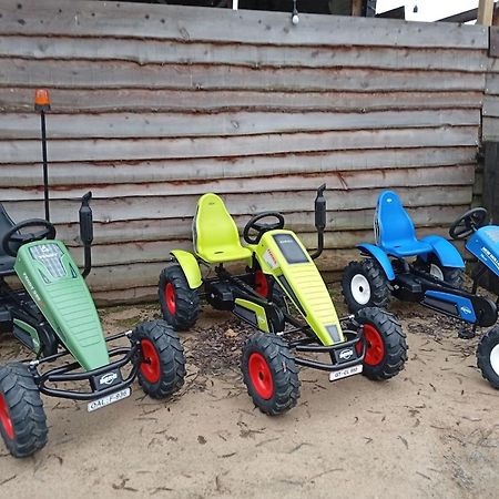 De Smishoeve Met Kinderpret, Dieren En Wellness Heers Exterior foto