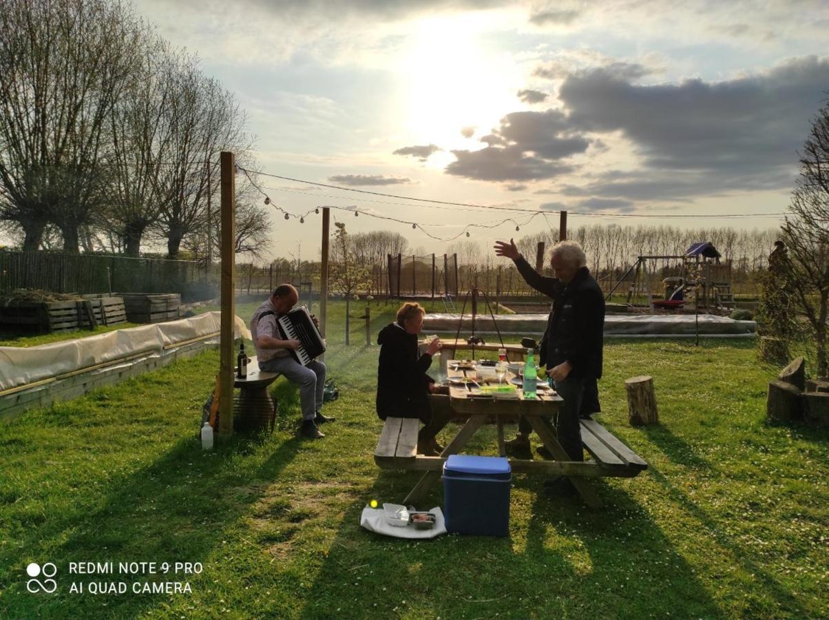 De Smishoeve Met Kinderpret, Dieren En Wellness Heers Exterior foto