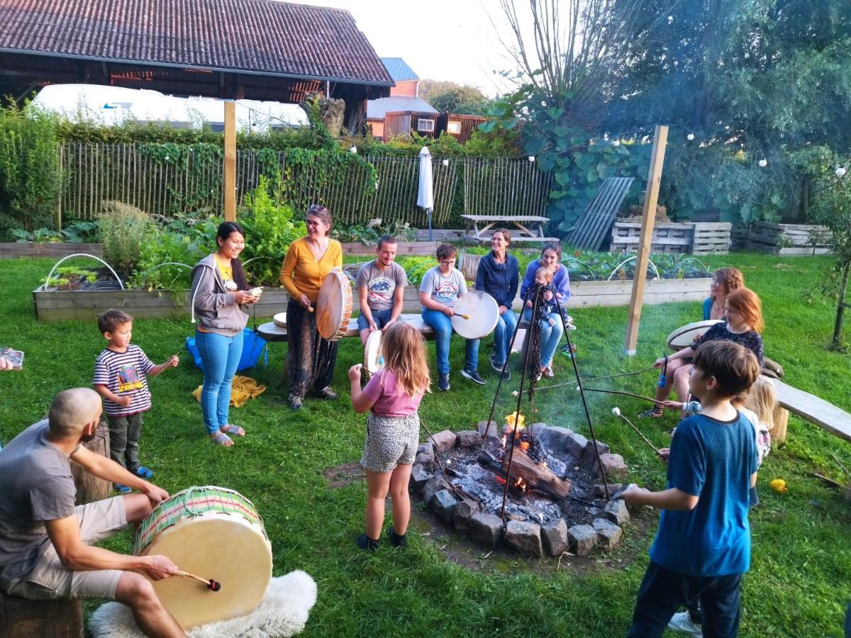 De Smishoeve Met Kinderpret, Dieren En Wellness Heers Exterior foto