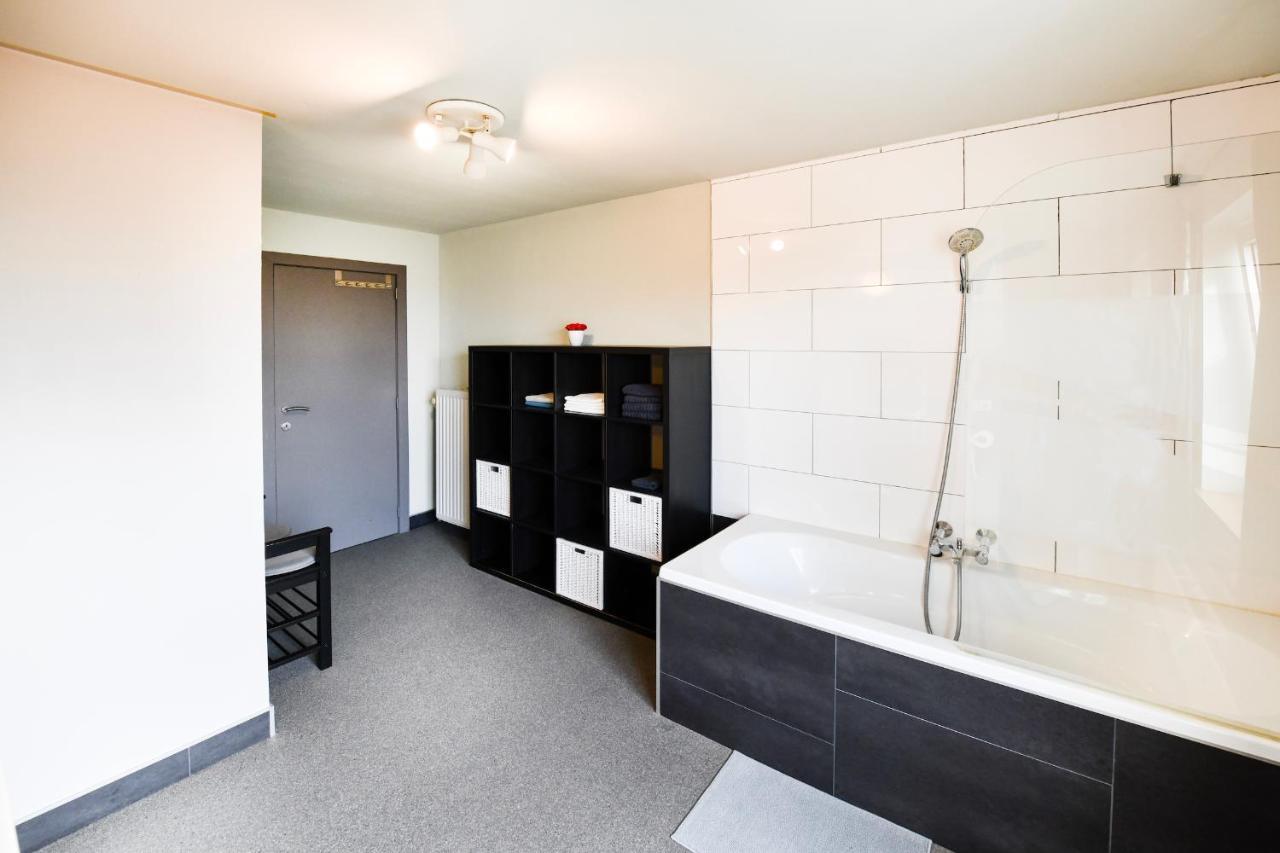 De Smishoeve Met Kinderpret, Dieren En Wellness Heers Exterior foto
